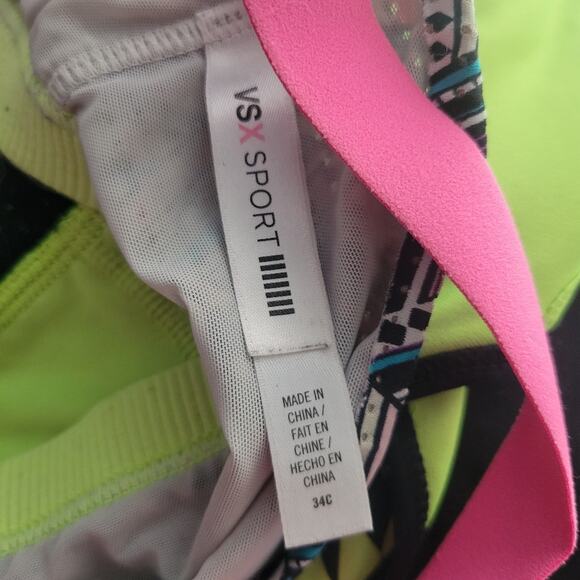 Size 34C VSX crisscross back colorful geometric print sports bra - Picture 3 of 3